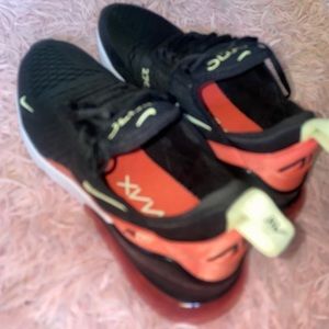 Nike Air Max 270